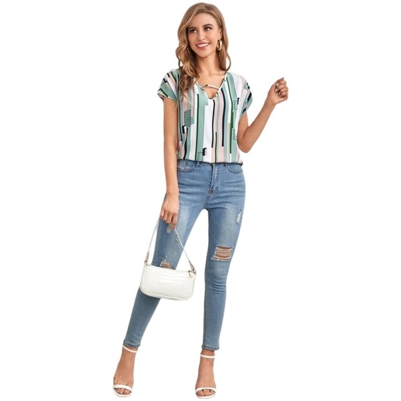 Women’s Plus Size Cutout V-Neck Geometric & Striped Print Short Sleeve Top - Picture 7 of 12